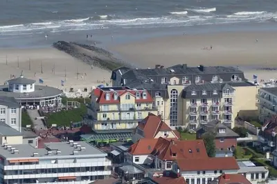 Image de WoogeStrand- Top appartement directement sur la plage et le centre ville