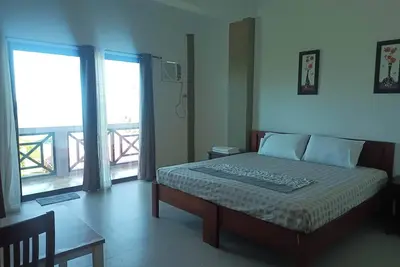 Image de Chambre avec balcon et vue sur la mer