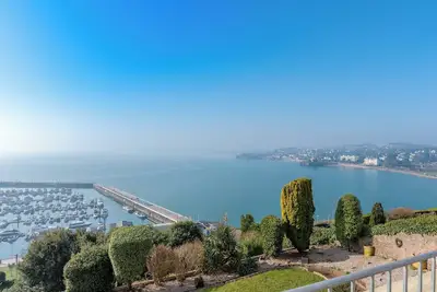 Image de 2 chambres hébergement à Torquay