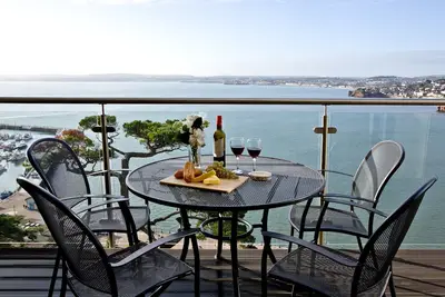 Image de Logement de 3 chambres Ă Torquay
