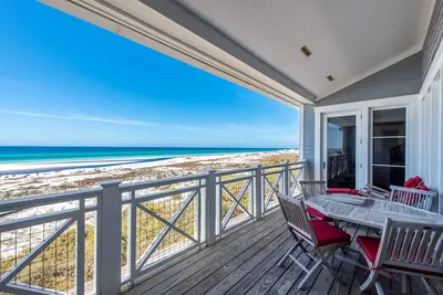 Image de Vues du Golfe! Piscine communautaire! À quelques pas de la plage!