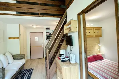 Image de 2 Pièces + mezzanine 6 pers, ski aux pieds, wifi, parking