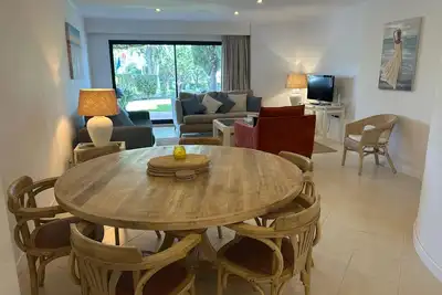 Image de V136- Appartement de 2 chambres à Quinta do Lago par Shirley Dunne
