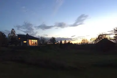 Image de Ecocabin de luxe dans un village suédois rural