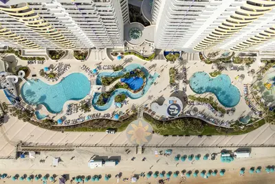 Image de 1 chambre w / king 1 Bath Oceanfront Condo