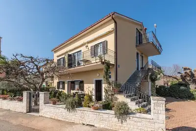 Image de Appartement Orzan avec balcon et vue sur la mer Iii