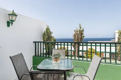 Image de Charmant appartement \"La Florida\" avec piscine, balcon, vue sur l'océan et Wi-Fi