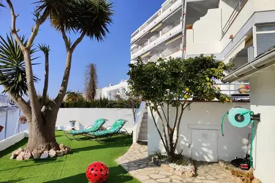 Image de Roses Super Appart 2ch 6 pers \n avec jardin Santa Margarida Super Vue sur Canal