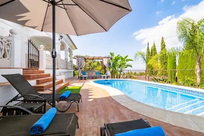 Villa Esmeralda de Cubo / piscine / jardin /
