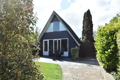 Image de Maison spacieuse à Tuitjenhorn près de la mer