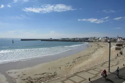 Image de Quiberon - Grand 2 pièces avec balcon et parking, face à la plage