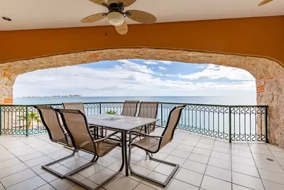 Image de Magnifique condominium avec une vue magnifique - 2bd au Sonoran Sea West 503