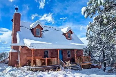 Image de * Taos Private Luxury Home - Ski, randonnée, Great Mt. Vues, cheminée, paisible