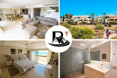 Image de maison de ville en bord de mer à Las Arenas à Marbella Bay House