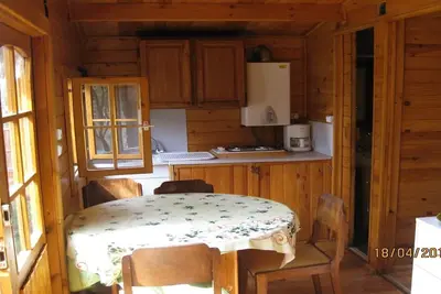 3 Chalets dans pinède provençale