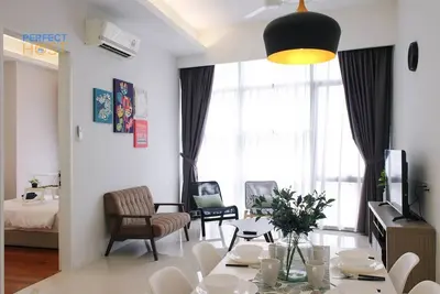 Image de Pj # 18 Simply Minimalist Design 2br @ ParadigmMall