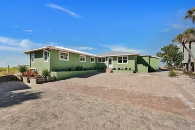 Image de Logement de 3 chambres à Englewood