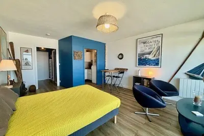 Image de Quiberon - Studio rénové 33m² avec Balcon, Parking et Animaux acceptés
