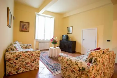 Image de Grand appartement confortable près de Santa Croce, climatisation, Wi-Fi