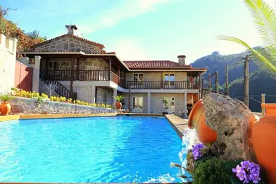 Image de Maison de campagne de luxe dans les régions rurales de Gêres