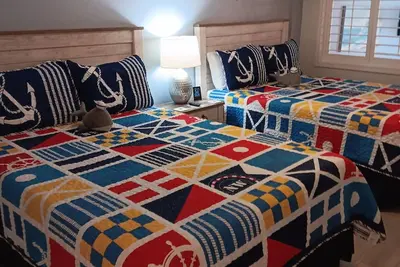 Image de Nouveau Remodel À Beach Cove! L'automne est le meilleur moment pour visiter la plage!