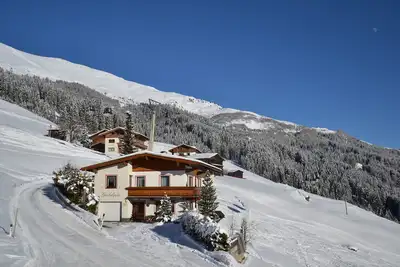 Image de Piste ensoleillée orientée sud, indépendante, directement sur le domaine skiable de Zillertal 3000, WiFi