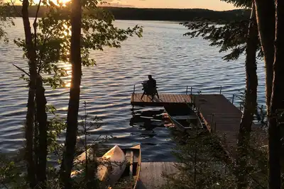 Image de Pittoresque, Cottage propre avec des vues du coucher de soleil Ă couper le souffle