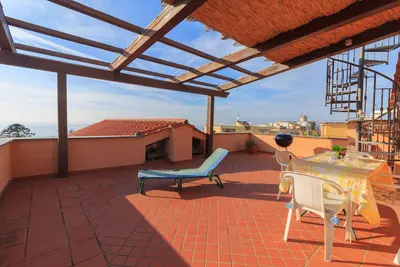 Image de Casa FelicitĂ - Au centre de Massa Lubrense - Avec terrasse donnant sur la mer