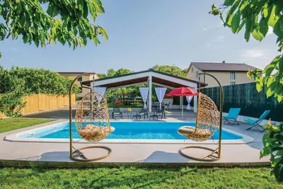 Image de Belle maison Ă Prolozac Donji avec WiFi