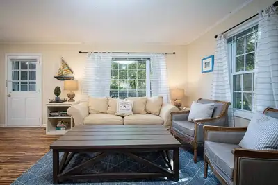 Image de Nouvelle Liste! Captain Gosnold Village - Cottage 1 Chambre (16a) - Promenade sur la plage et la rue principale