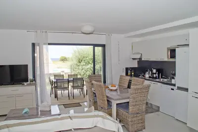 Image de Appartement 3 chambres 80 m2, Clim, terrasse, Jardin, plages à prox, Fibre