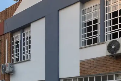 Image de Maison ensoleillée dans rue calme 800 € par semaine