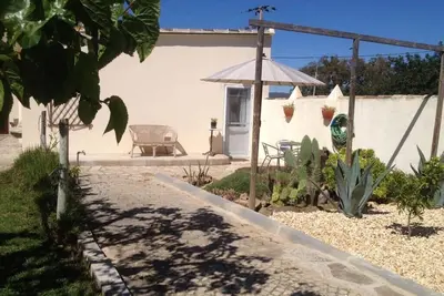 Image de «Petite maison» confortable avec petit-déjeuner à B & B Casal da Eira