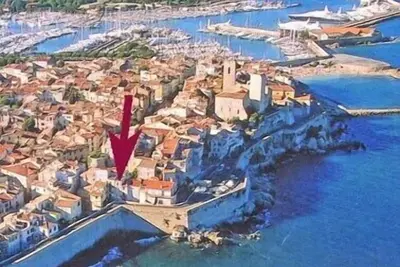 Image de Exceptionelle maison de village en bord de mer, à Antibes