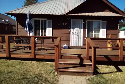 Image de Country Cottage - Escapade pour les familles et les animaux de compagnie! ! ! 1 800 824-6322