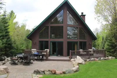 Image de Accueil du lac sur le magnifique lac privé, à 15 miles du centre-ville de Hayward, Wi