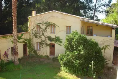 Image de Grande Maison calme confort clim wifi jardin entre mer et montagne 12mn plage