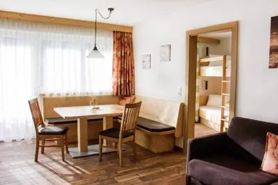Nice - appartement lumineux non fumeur dans un endroit calme et ensoleillé au bord de la forêt