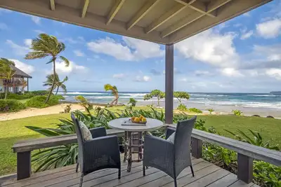 Image de 10 marches sur le sable, Hanalei Colony en front de mer à Haena, privé et romantique