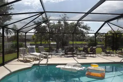 Maison moderne 3 chambres avec piscine