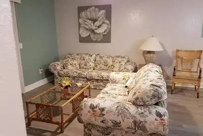 Image de 5 minutes en voiture à nr. Siesta Key condo 2br / 1ba. Sienna Park. piscine chaufee