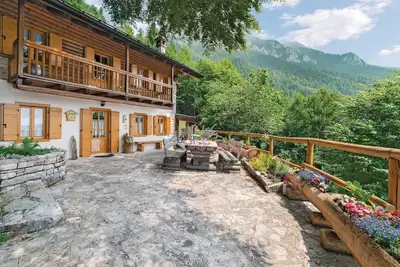 Image de Belle maison de 2 chambres Ă Lamon