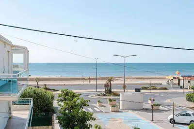 Image de Studio cabine à 20m de la plage avec balcon et parking à Narbonne-Plage
