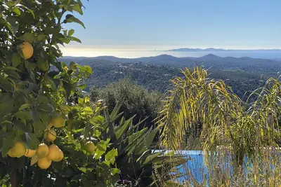 Image de Promo mai, Villa Blue Paradou, classée 4*, vue mer, piscine chauffée, prox. golf