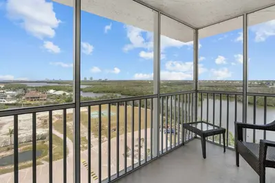 Image de Penthouse par La Baie 5003