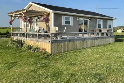 Nouvelle Construction -Chambre confortable près des plages fantastiques!