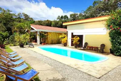 Image de Grands Tarifs Hebdomadaires Villa Toucan à LakeGardens & EcoTours