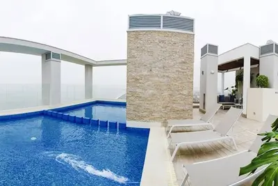 Image de Oceanfront View & Club House \/ Proche Aéroport -1305