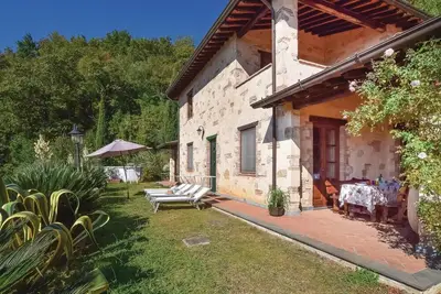Image de Maison acceptant les animaux à Camaiore.