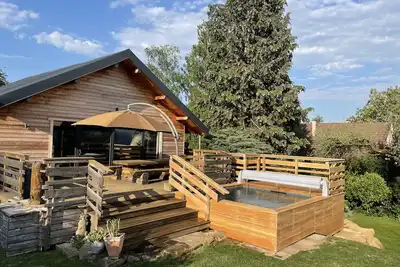 Image de Chalet Tout Confort et Chaleureux en lisière de forêt - Piscine